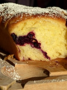 » Brioche farcie aux myrtilles